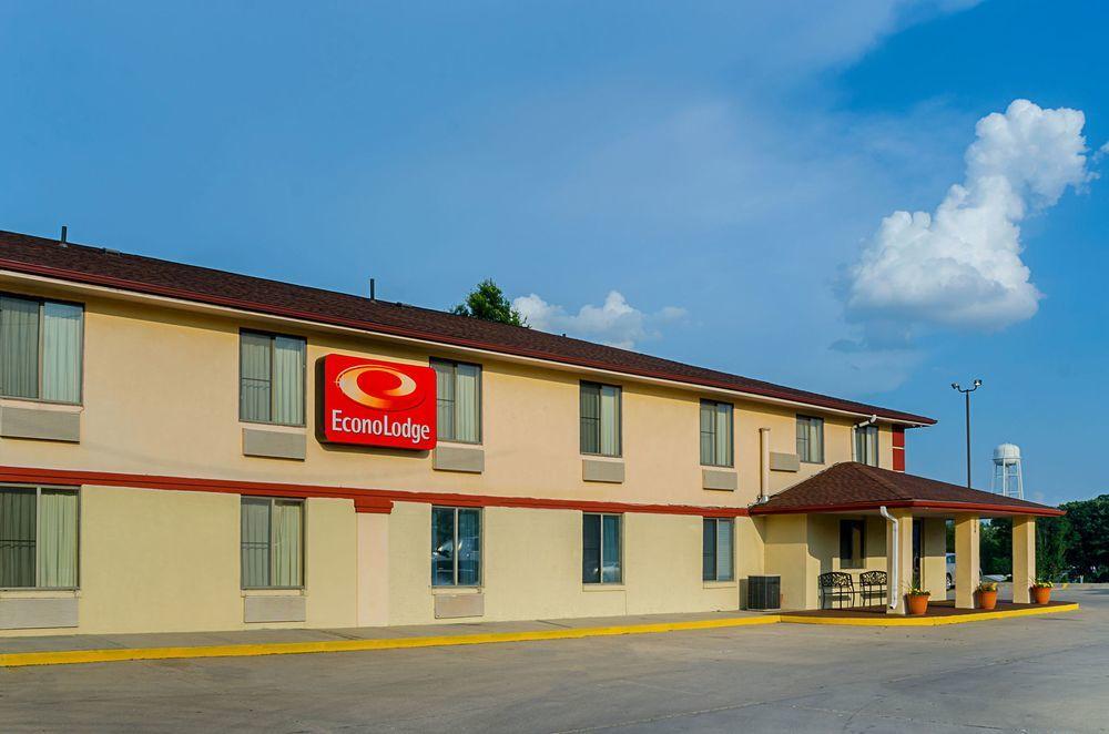 Econo Lodge Lansing - Leavenworth Exteriér fotografie